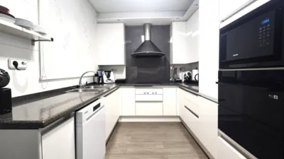 Flat on Carrer d'Espronceda photo 17