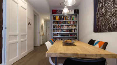 Apartment on Calle del Ave María photo 5