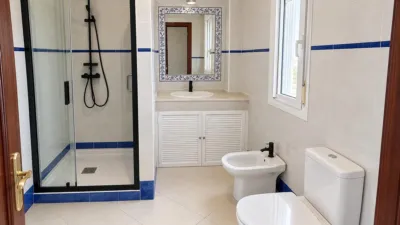 Semi-detached house on Calle Vicente Alexandre photo 15
