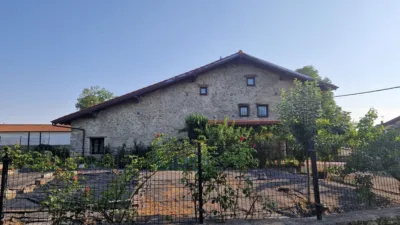 Chalet on Carretera de Otazu photo 3