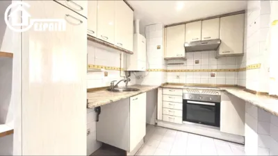 Apartment on Calle José de Cadalso photo 11