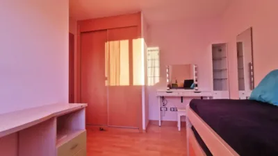 Apartment on Calle Agustina de Aragón photo 12