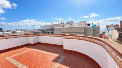Chalet en calle Lujan Perez photo 2