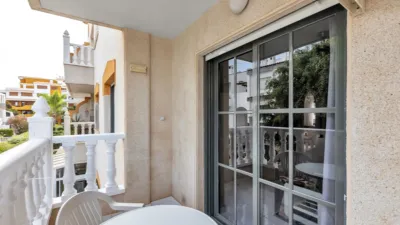 Pis – Torrevieja, Urbanización Punta Prima - Vista 3