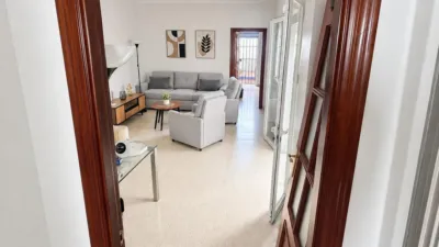 Semi-detached house on Calle Vicente Alexandre photo 6