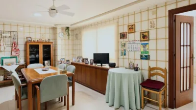 Apartment at Carrer Poeta Miguel Hernandez, No. 14 photo 4
