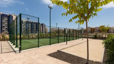 Pis – Torrevieja, Urbanización Rocío del Mar, Urbanización Punta Prima - Més
