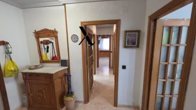 Flat on Calle de la Almenara photo 15