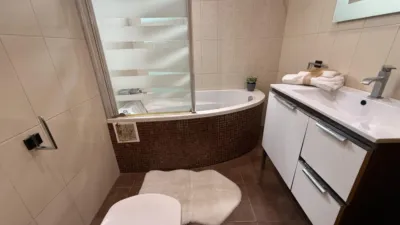 Apartment at Carrer del Poeta Mas i Ros, 53 photo 17