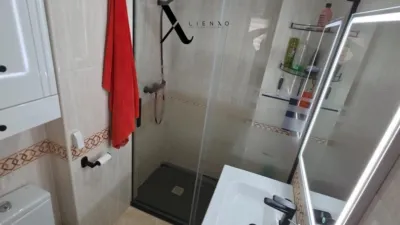 Flat on Calle de la Almenara photo 38