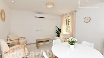 Apartment on Avinguda de la Malva-rosa photo 5
