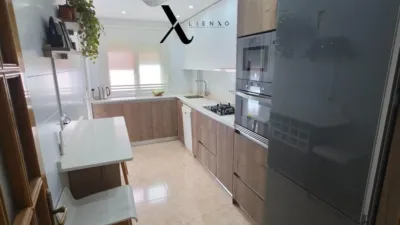 Flat on Calle de la Almenara photo 8