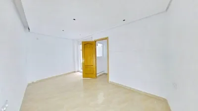 Flat in La Creu Coberta photo 15