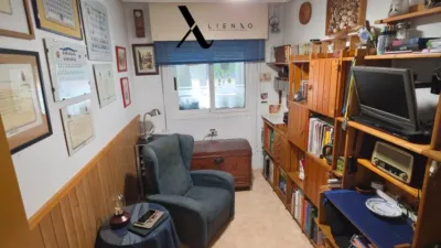 Flat on Calle de la Almenara photo 21