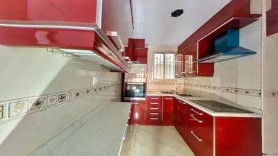 Flat in La Creu Coberta photo 19