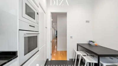 Apartment on López de Hoyos Street photo 11