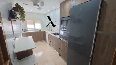 Flat on Calle de la Almenara photo 10