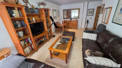 Flat on Calle de la Almenara photo 3