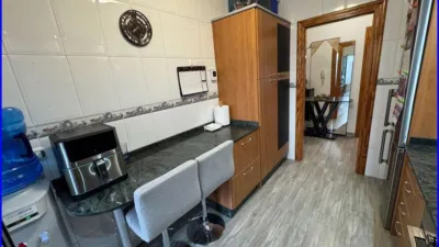 Apartment in Centre photo 9