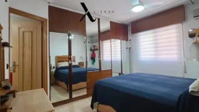 Flat on Calle de la Almenara photo 31
