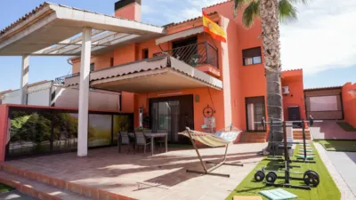 Semi-detached house on Calle A - Pp Casa Blanca photo 4