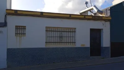 House in Urban Centre photo 3