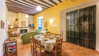 Casa en calle Tilin photo 3