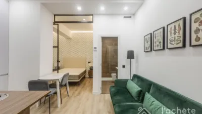 Apartment on Calle de Fernán González photo 2