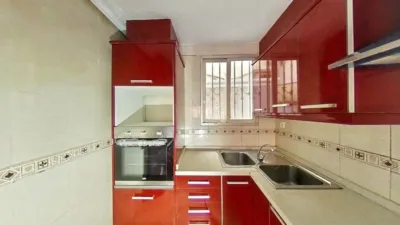 Flat in La Creu Coberta photo 17