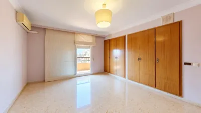 Apartment on Carrer de Miquel Sants Oliver photo 4
