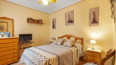 Apartment on Calle de San Antonio, 42 photo 17