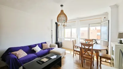 Apartment on Calle Huerta del Rey, No. 8 photo 3