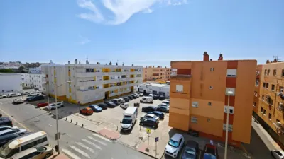 Apartment on Calle Huerta del Rey, No. 8 photo 6