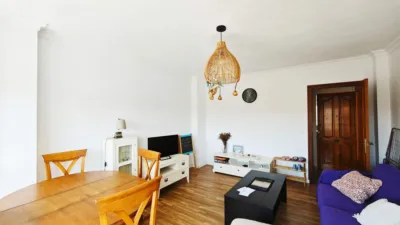 Apartment on Calle Huerta del Rey, No. 8 photo 4