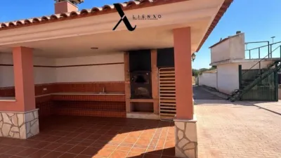 Chalet on Calle Campillo photo 41