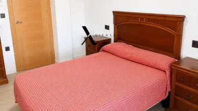 Apartment on Alameda de Cervantes photo 14