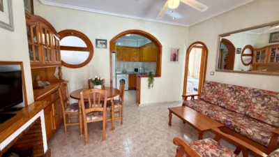 Terraced house in Carrer del Moncayo, 27 photo 3