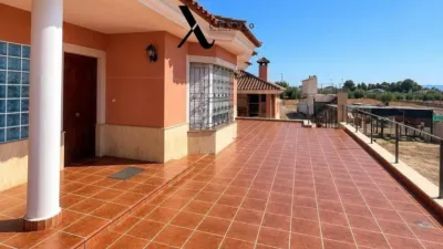 Chalet on Calle Campillo photo 2