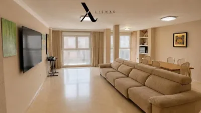 Apartment on Carril Caldereros Street photo 2