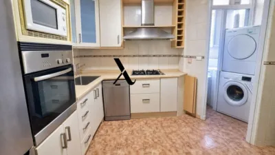 Apartment on Bartolomé Pérez Casas Street photo 7