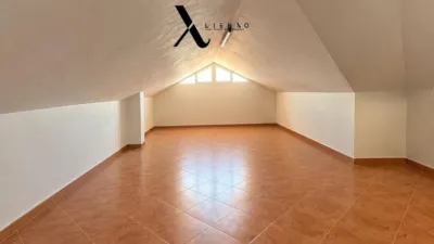 Chalet on Calle Campillo photo 39