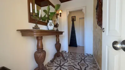 Chalet on Carrer Montjuïc photo 6