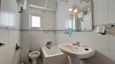 Flat on Carrer de Ramón y Cajal photo 18