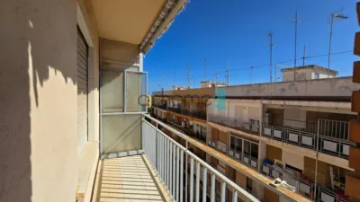 Flat on Carrer de Ramón y Cajal photo 19