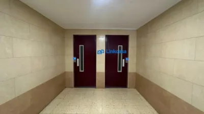 Apartment on Besolla Street photo 30