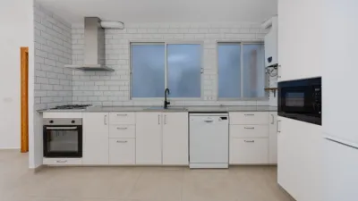 Apartment at 25 Ramón y Cajal Street photo 10