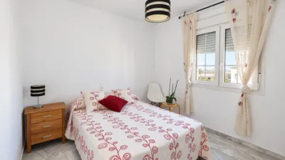 Semi-detached house on Ceuta Street photo 41