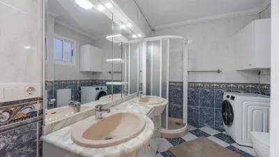 Apartment at 25 Ramón y Cajal Street photo 24