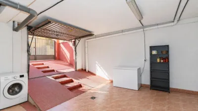Semi-detached house on Ceuta Street photo 57