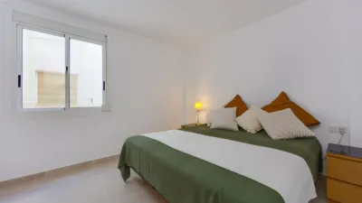 Apartment at 25 Ramón y Cajal Street photo 32